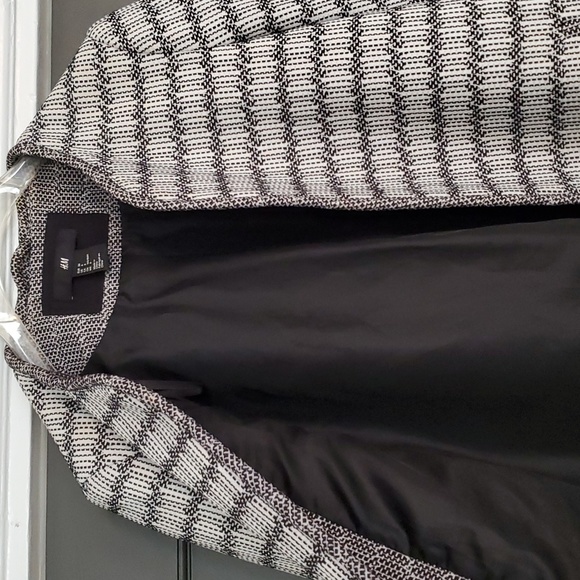 H&M Blazer - Picture 5 of 6